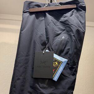 Arc'teryx Women's Black Performance Ski Pants